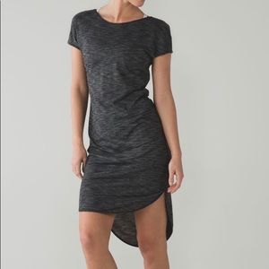 Lululemon retreat dress size 6
